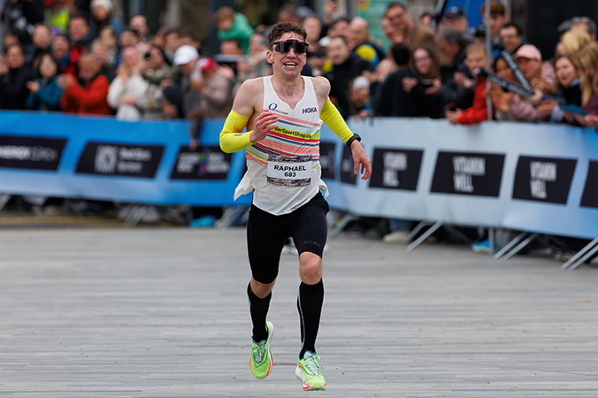 Raphael Josef kämpft sich durch  42,195 km