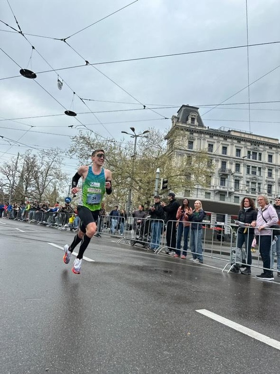 Raphael Josef beim Zürich Marathon 2025